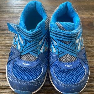 Boys Saucony sneakers... UC but in good shape